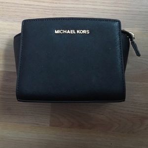 Michael Kors Crossbody